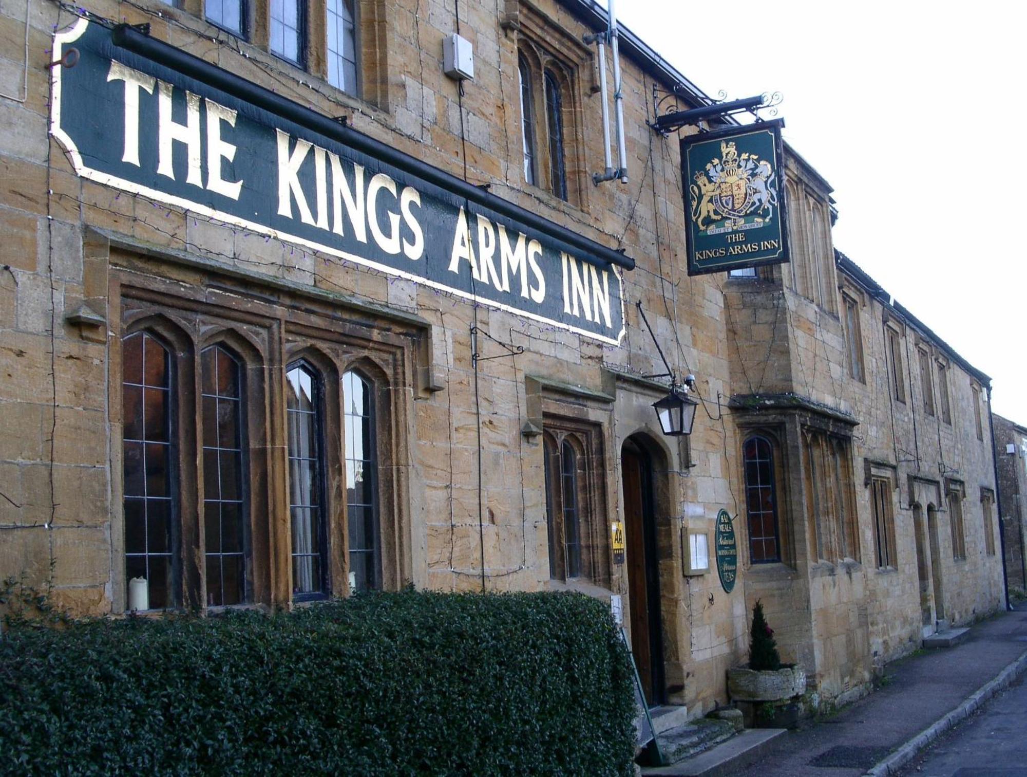 Montacute The Kings Arms Inn מראה חיצוני תמונה