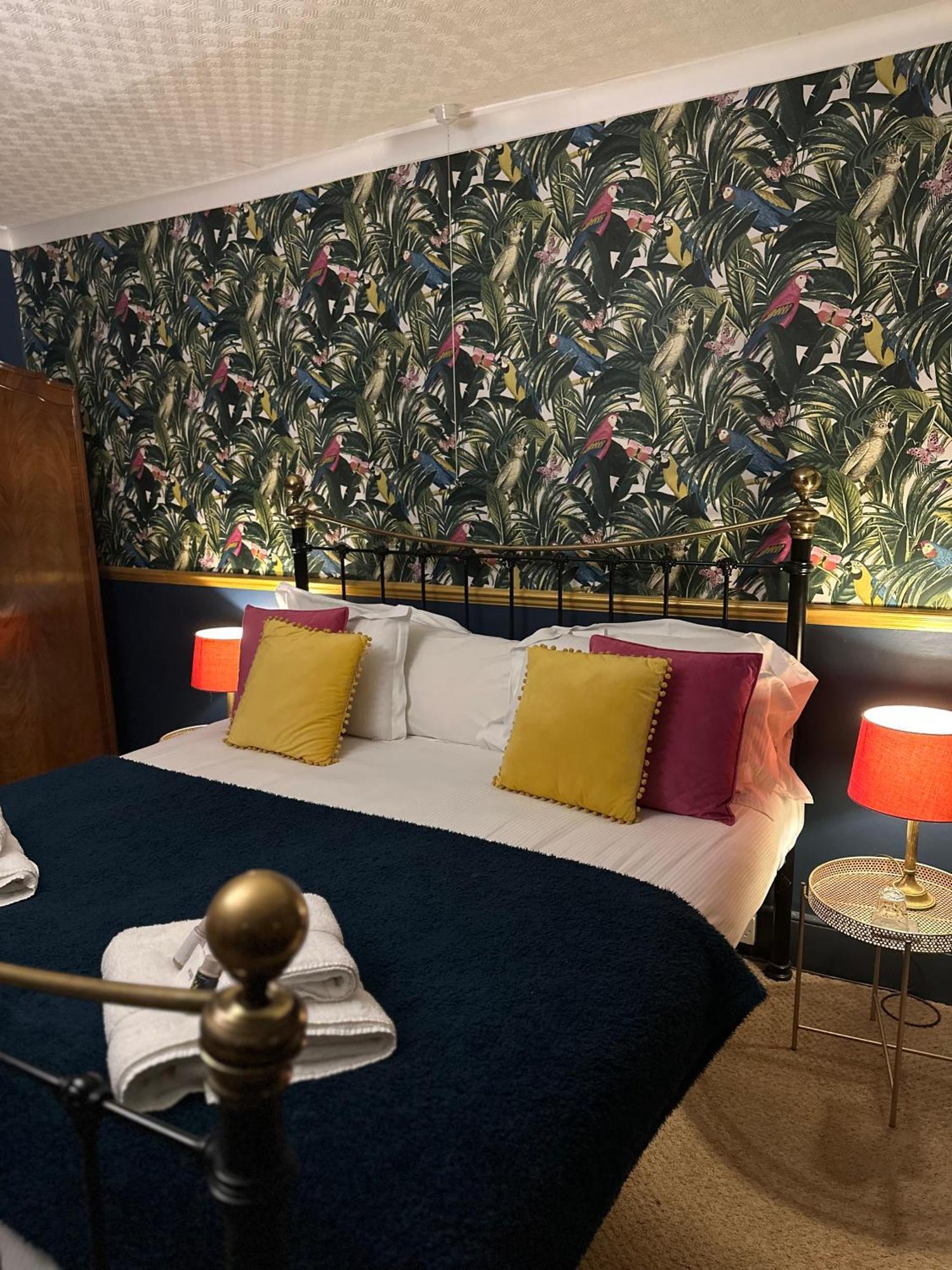 Montacute The Kings Arms Inn חדר תמונה
