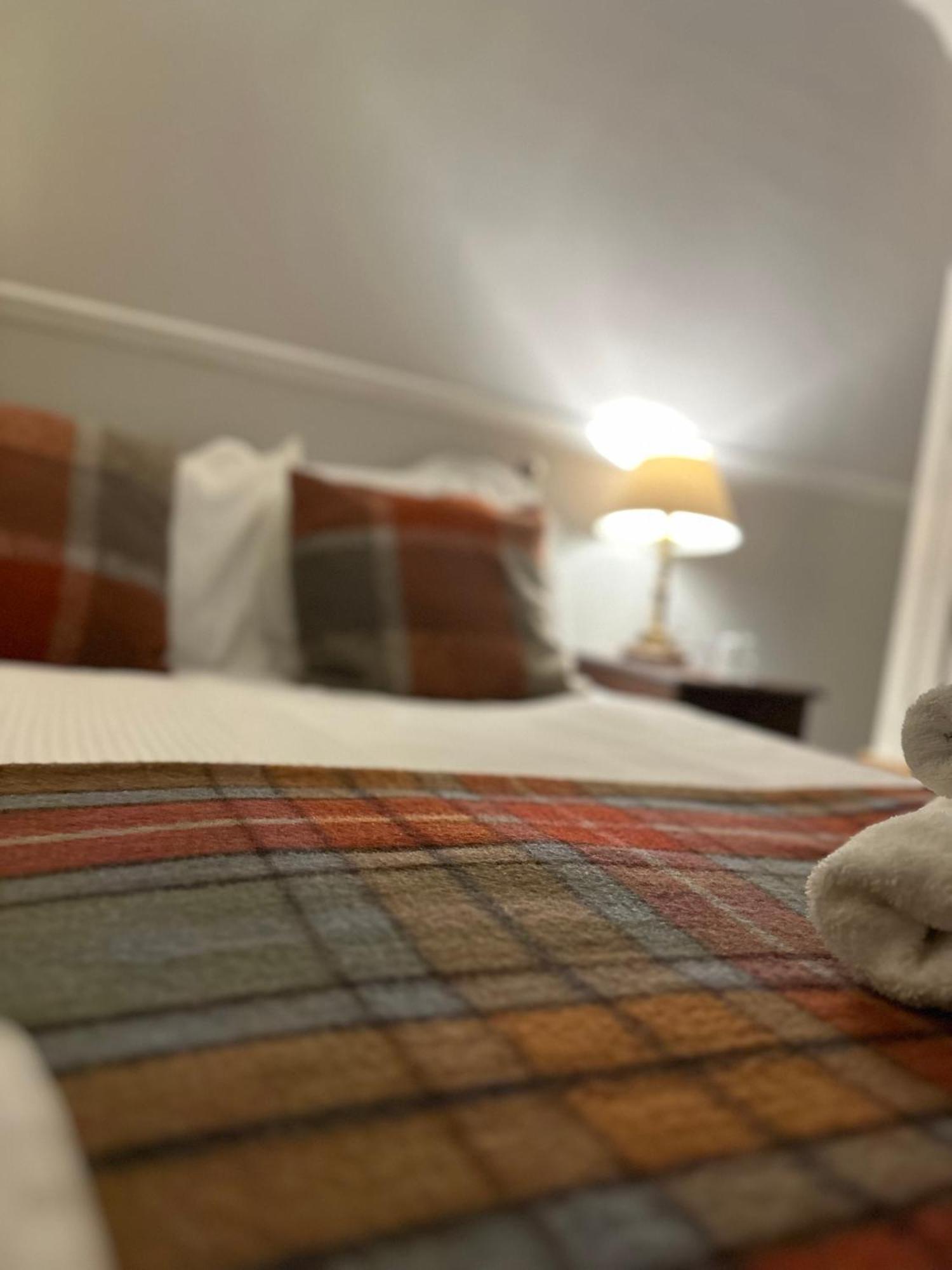 Montacute The Kings Arms Inn חדר תמונה