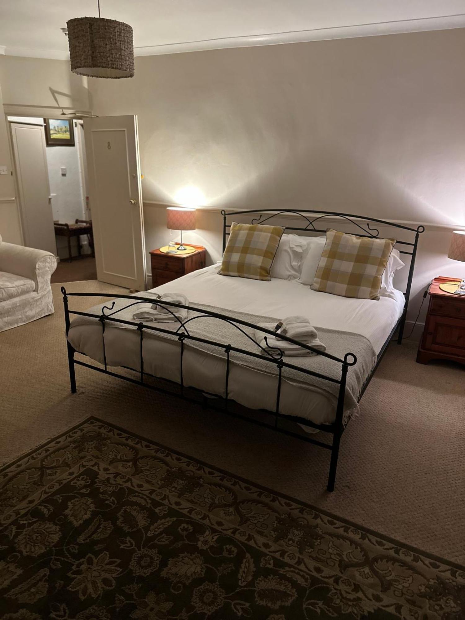 Montacute The Kings Arms Inn חדר תמונה