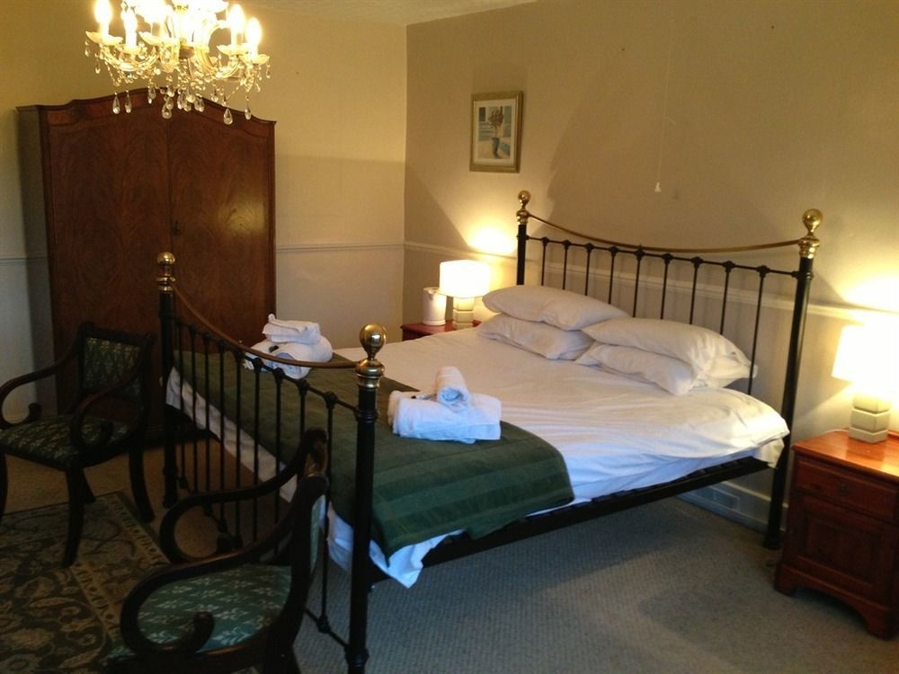 Montacute The Kings Arms Inn מראה חיצוני תמונה